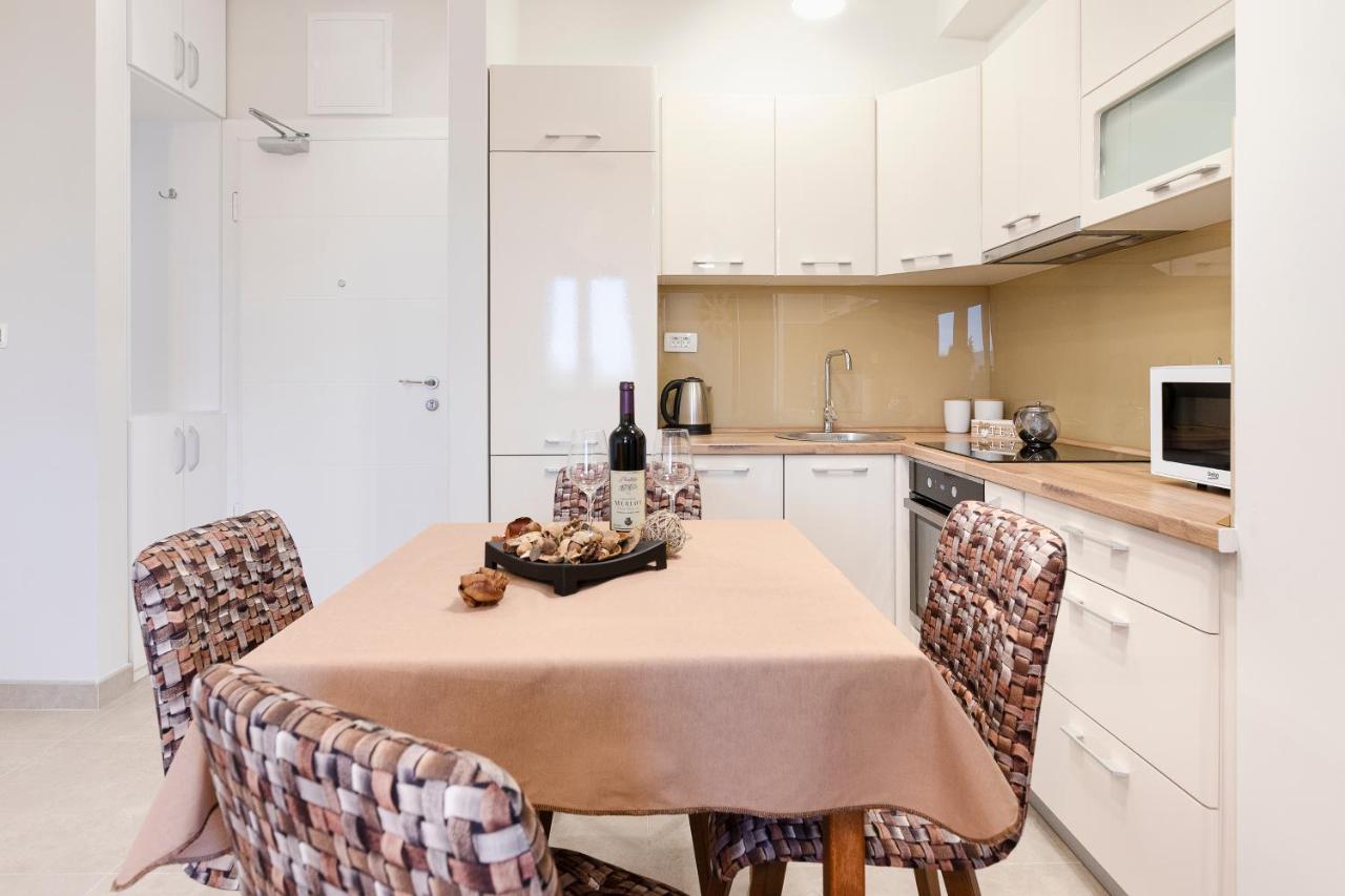 Ell Star Apartment Тиват Экстерьер фото